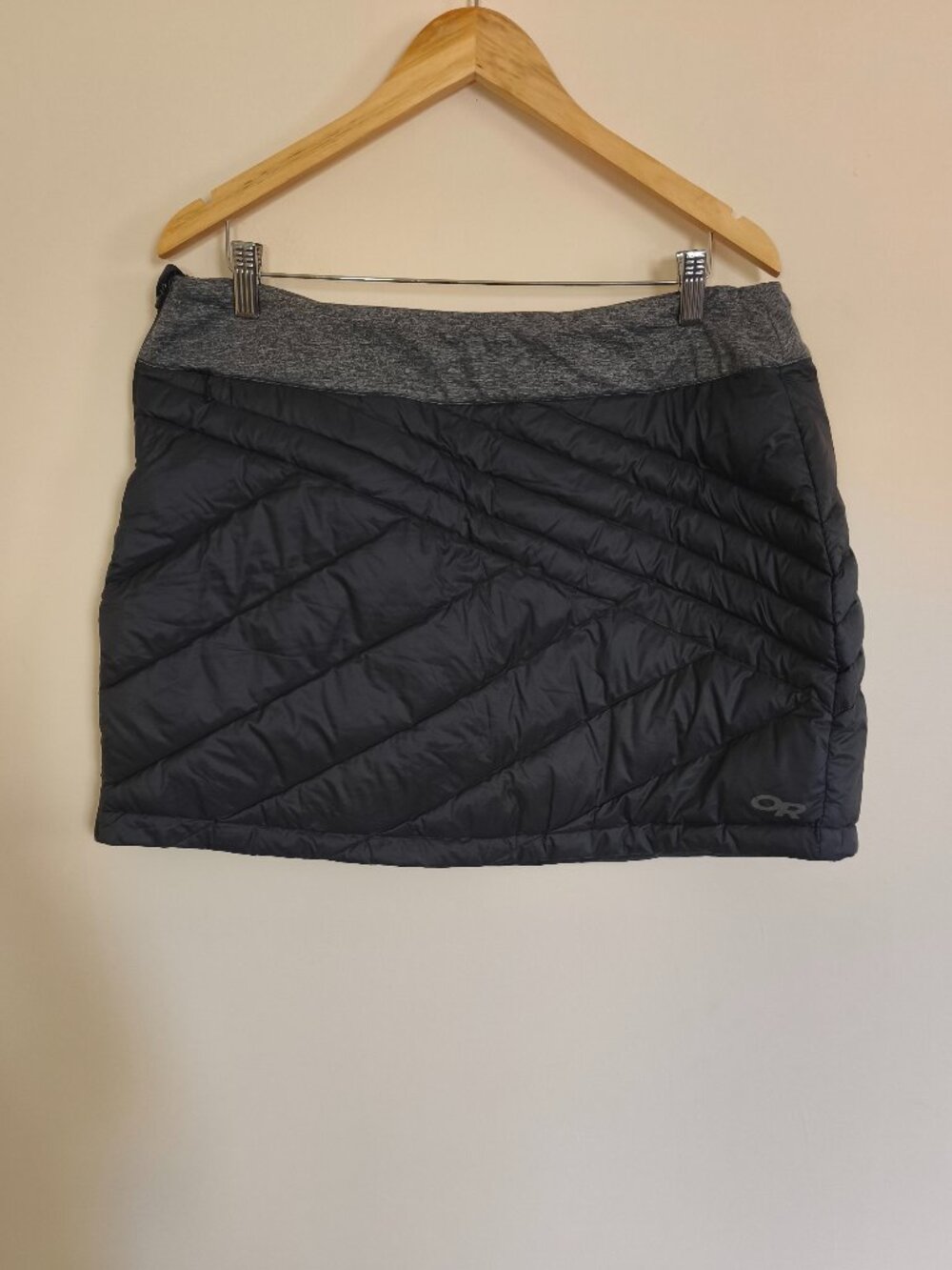 Outdoor Research Coldsnap 700 Fill Down Puffer Mini Skirt sz XL Gray Black